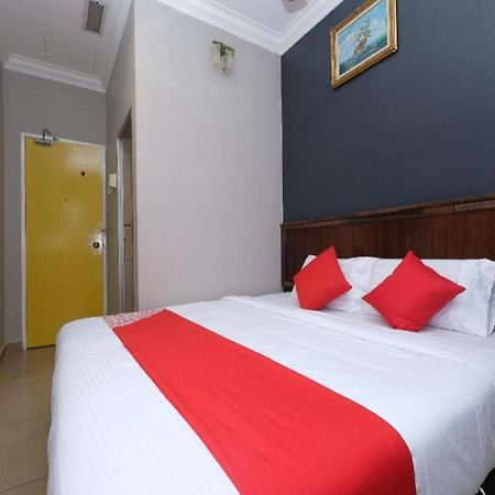 Oyo 1190 Nice Stay Hotel Raub Dış mekan fotoğraf