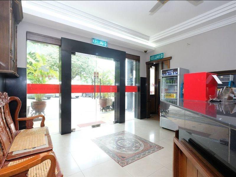 Oyo 1190 Nice Stay Hotel Raub Dış mekan fotoğraf
