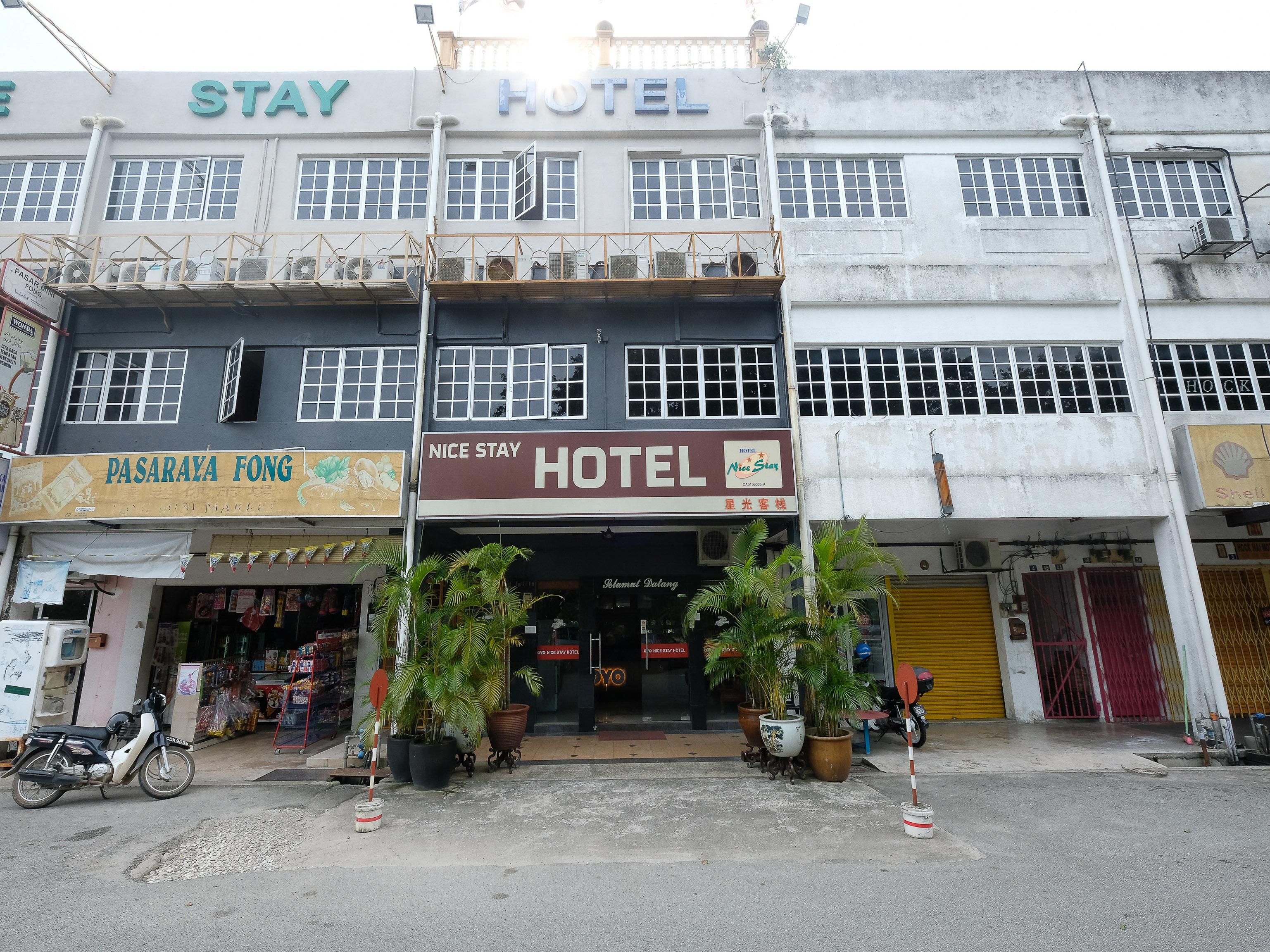 Oyo 1190 Nice Stay Hotel Raub Dış mekan fotoğraf