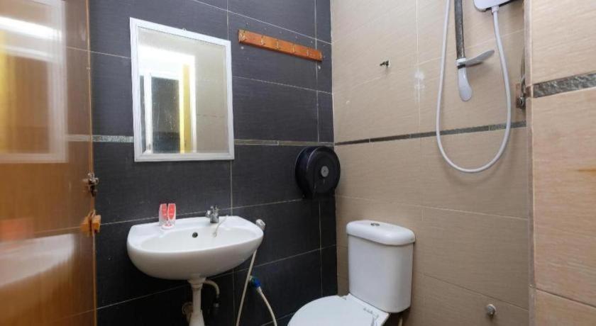 Oyo 1190 Nice Stay Hotel Raub Dış mekan fotoğraf