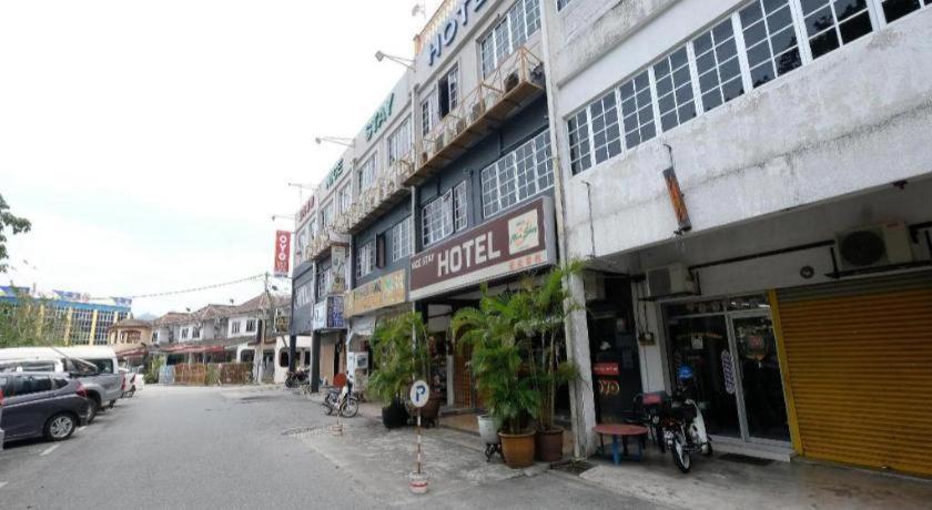 Oyo 1190 Nice Stay Hotel Raub Dış mekan fotoğraf